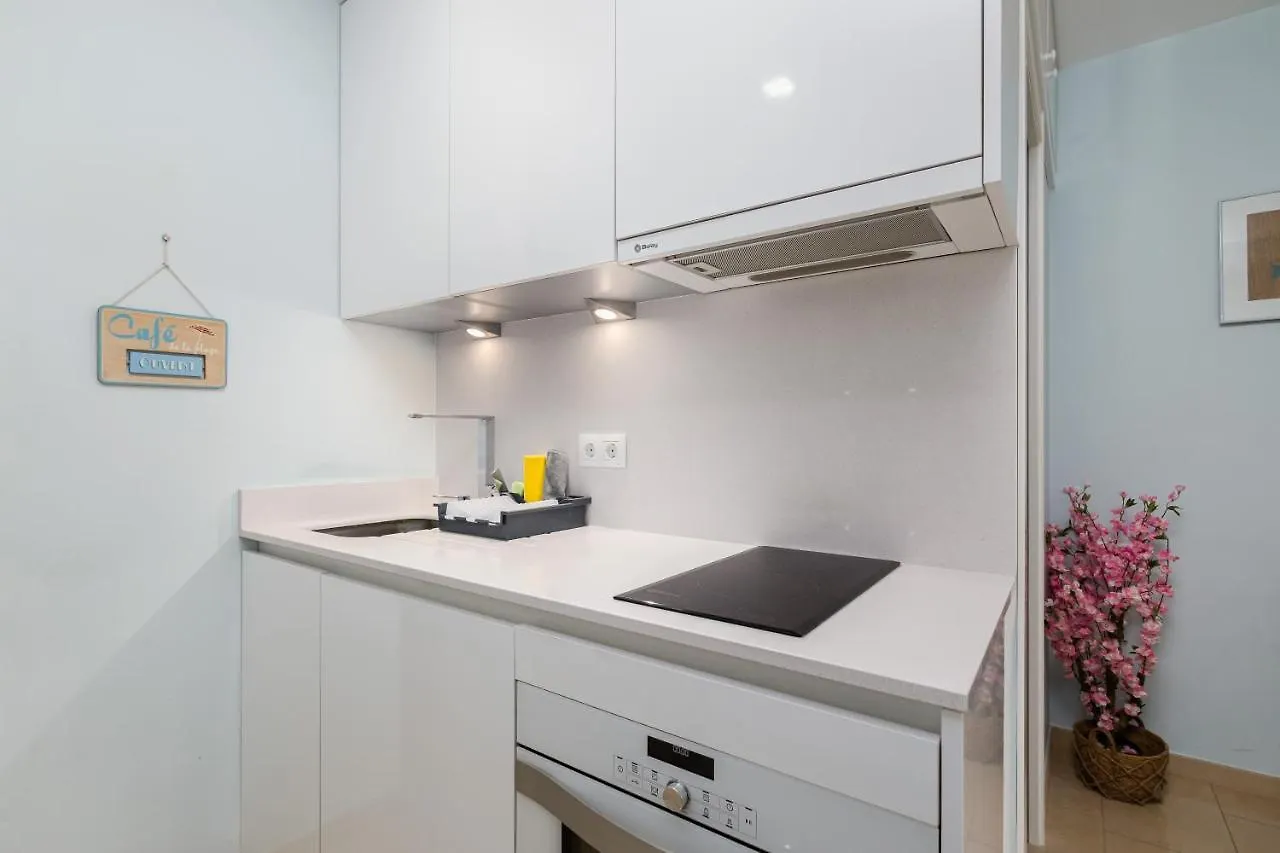 Апартаменты Beach House Apartment, Playa Malagueta Малага
